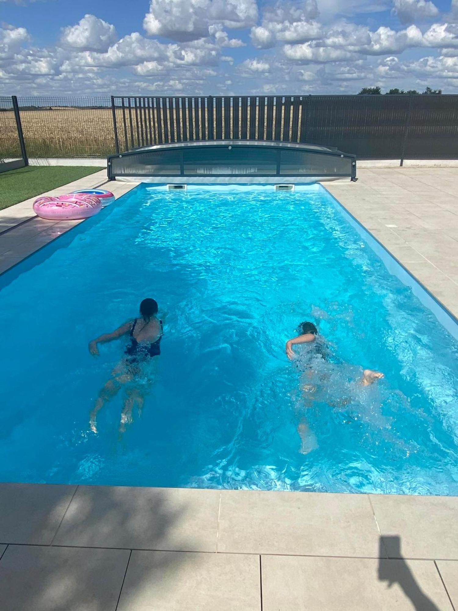 Au Fil Des Lacs Precy-Saint-Martin Luaran gambar